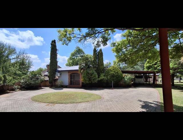 4 BEDROOM HOUSE FOR SALE IN BOTHAVILLE